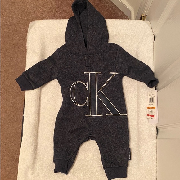 Calvin Klein Other - Calvin Klein Charcoal Hooded Baby Onesie…size 0-3 months
